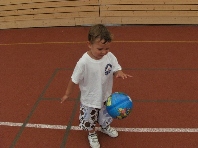 Village Camps International Summer Camp VDC Geneva 2016-08-12 https://www.villagecamps.com/journals_admin/images/312-23-Picture 092.jpg